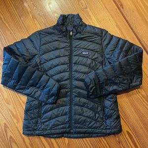Women’s Patagonia Thin Puffer Jacket- Large